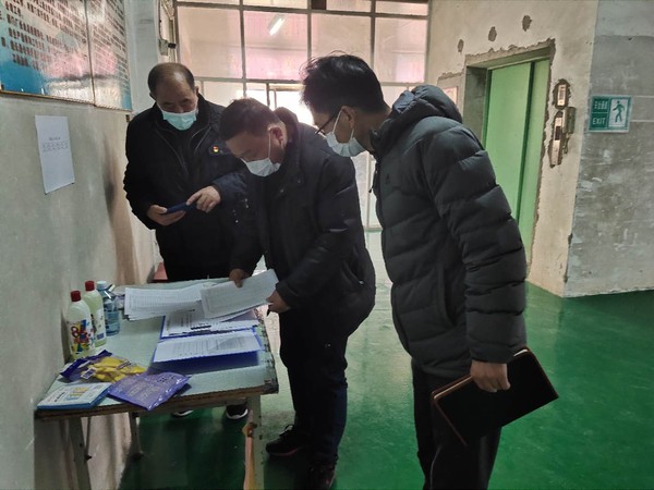 黄泥岗镇人大调研企业复工复产和疫情防控工作2.png