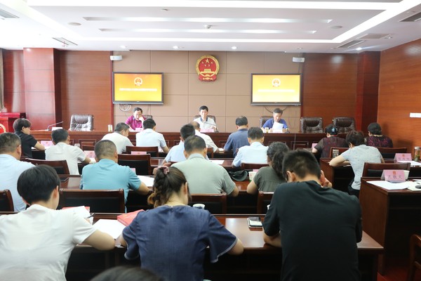 南谯区人大常委会传达贯彻全国人代会精神.JPG