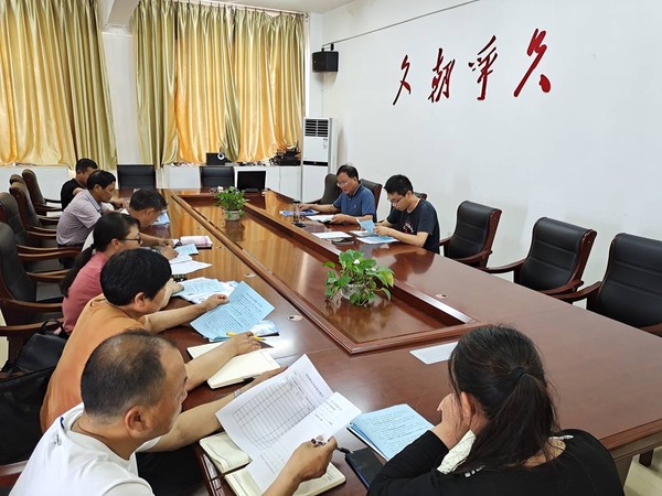 章广镇召开“助力四个攻坚 提升三感一度”工作部署会.jpg