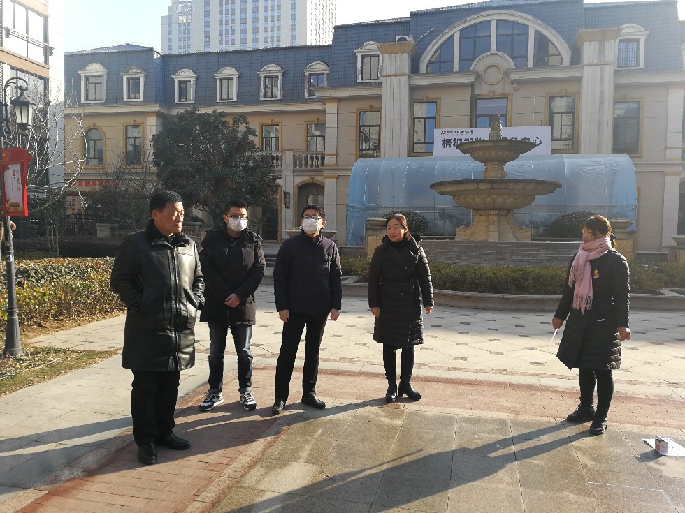 龙蟠区代表深入基层调研红色驿站建设情况.jpg