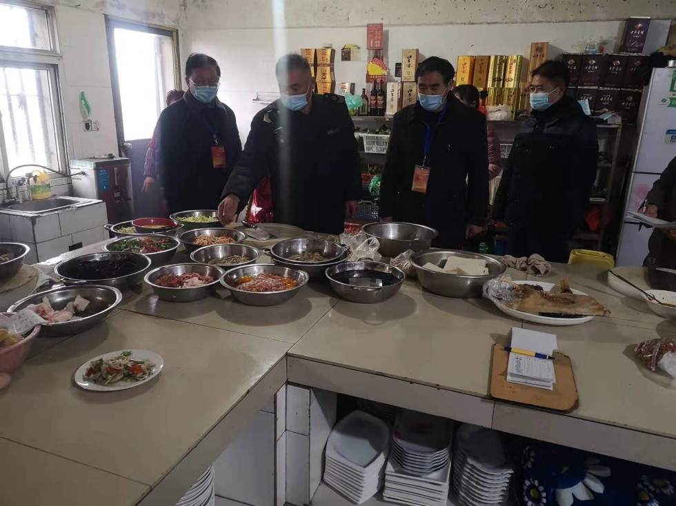 章广镇人大组织镇人大督查春节前夕食品安全和野生动物保护2 (2).jpg