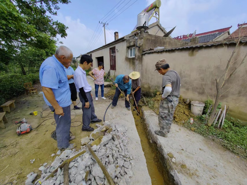 千方百计聚民意  全力以赴惠民生.jpg