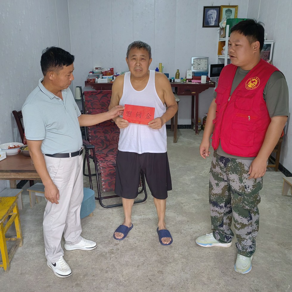 沙河镇人大：关爱退役军人  做好帮扶慰问.jpg