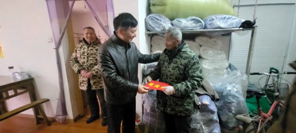 王良仁开展春节走访慰问活动.jpg