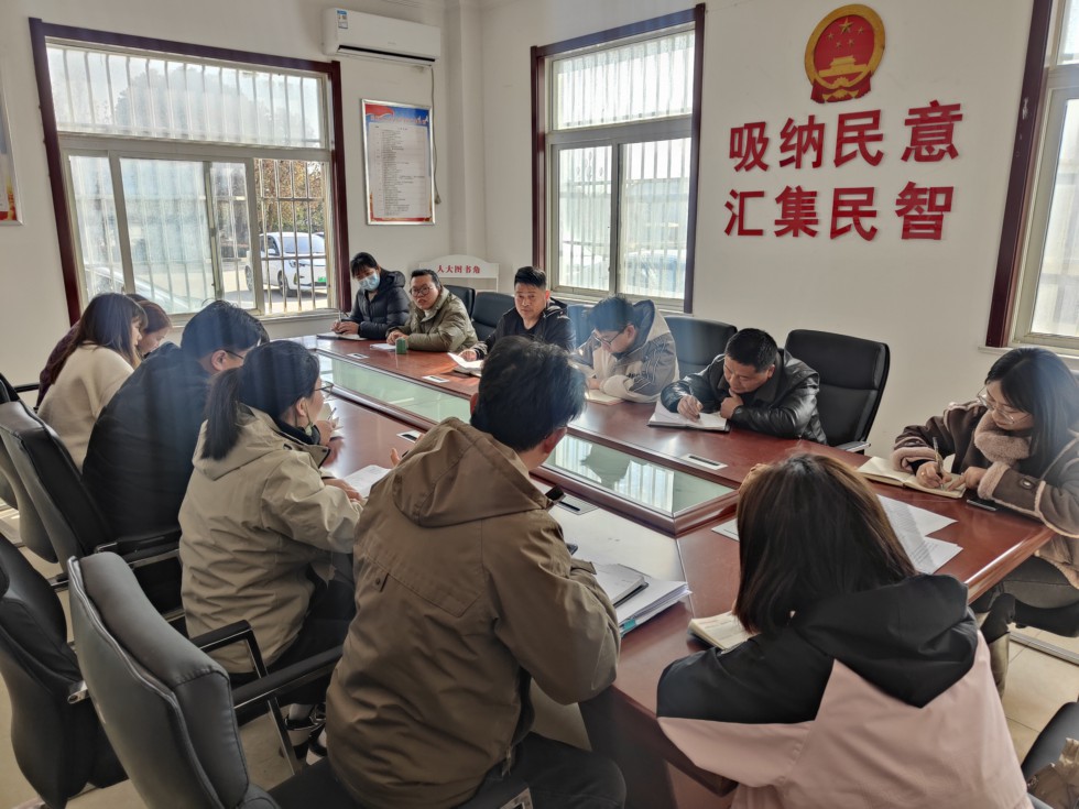 施集镇召开2024年人大工作部署会.jpg