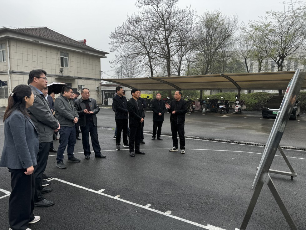 区人大常委会到明光市管店镇学习民生实事票决制.jpg